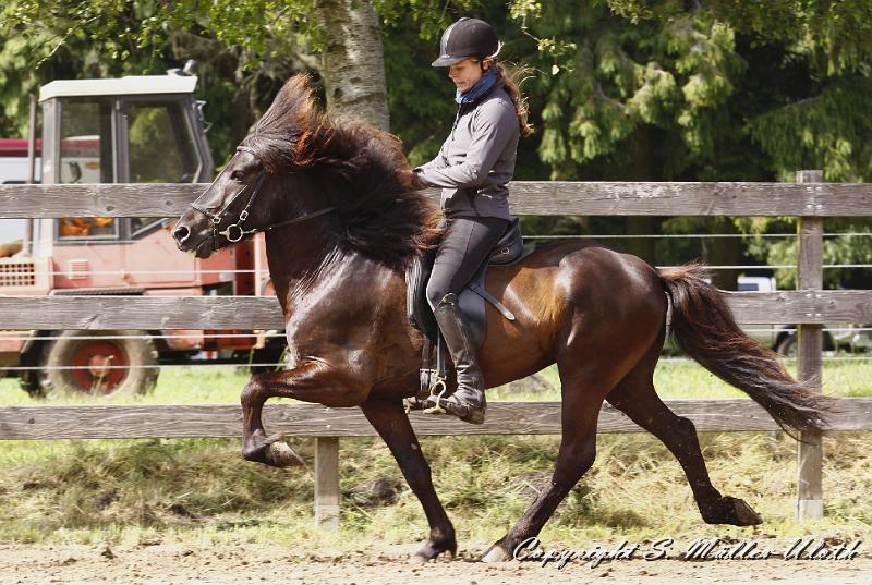 Katharina Mausolf und Alvar fra Stora-Hofi.jpg